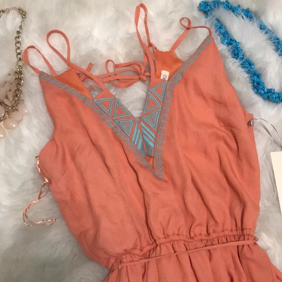 Dress - Picture 2 of 4